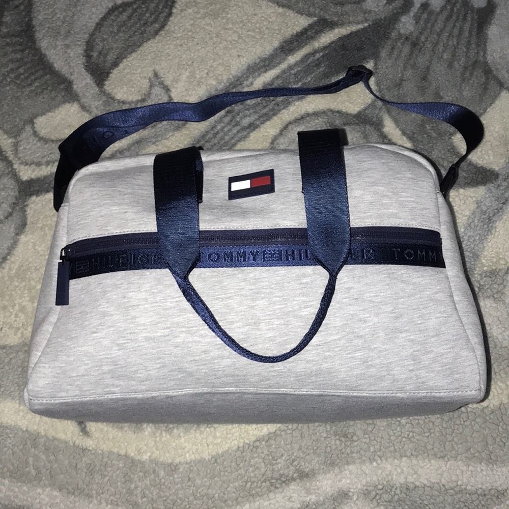 Tommy Hilfiger Men’s Small Duffel Bag🆕